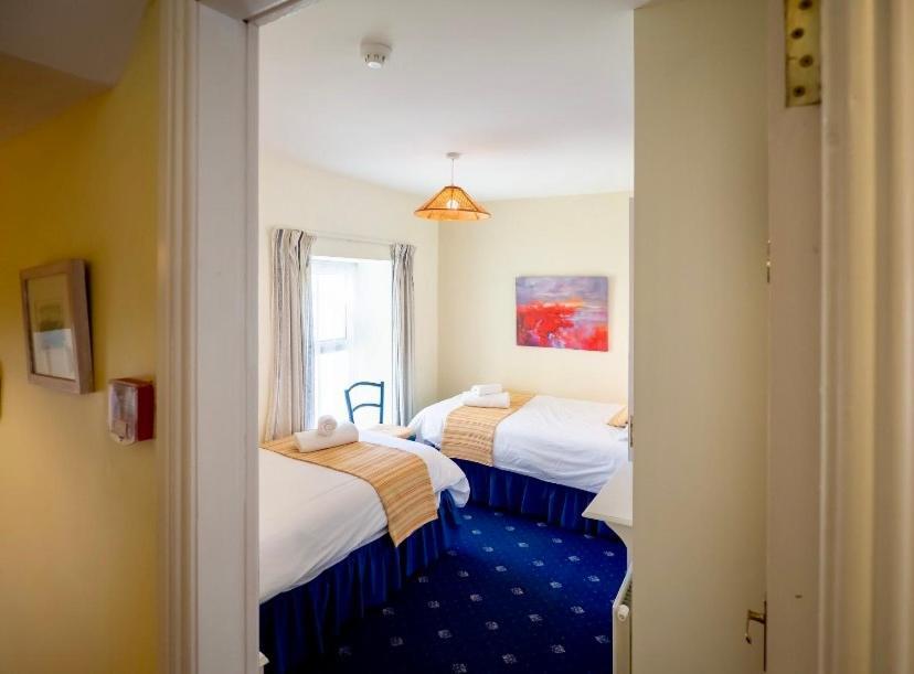 White Heather House Clifden Town Square 외부 사진