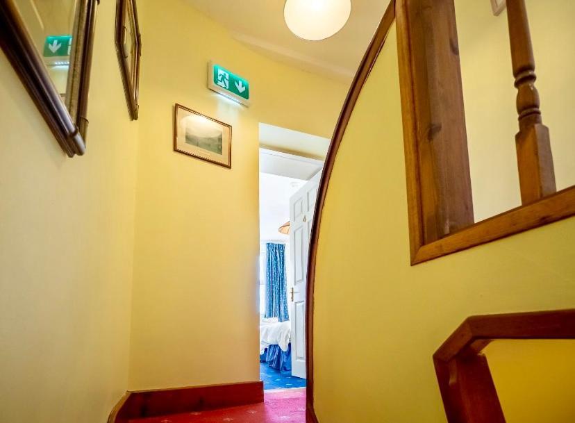 White Heather House Clifden Town Square 외부 사진