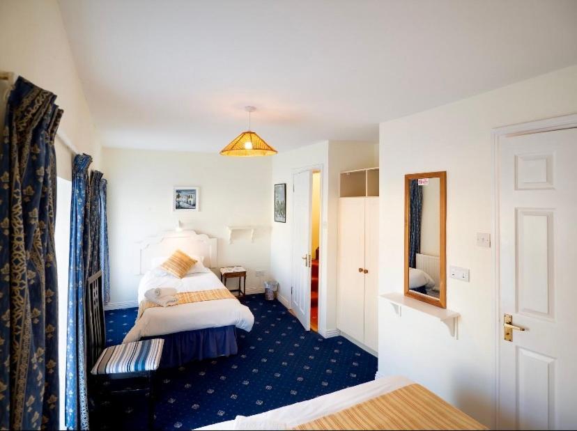 White Heather House Clifden Town Square 외부 사진