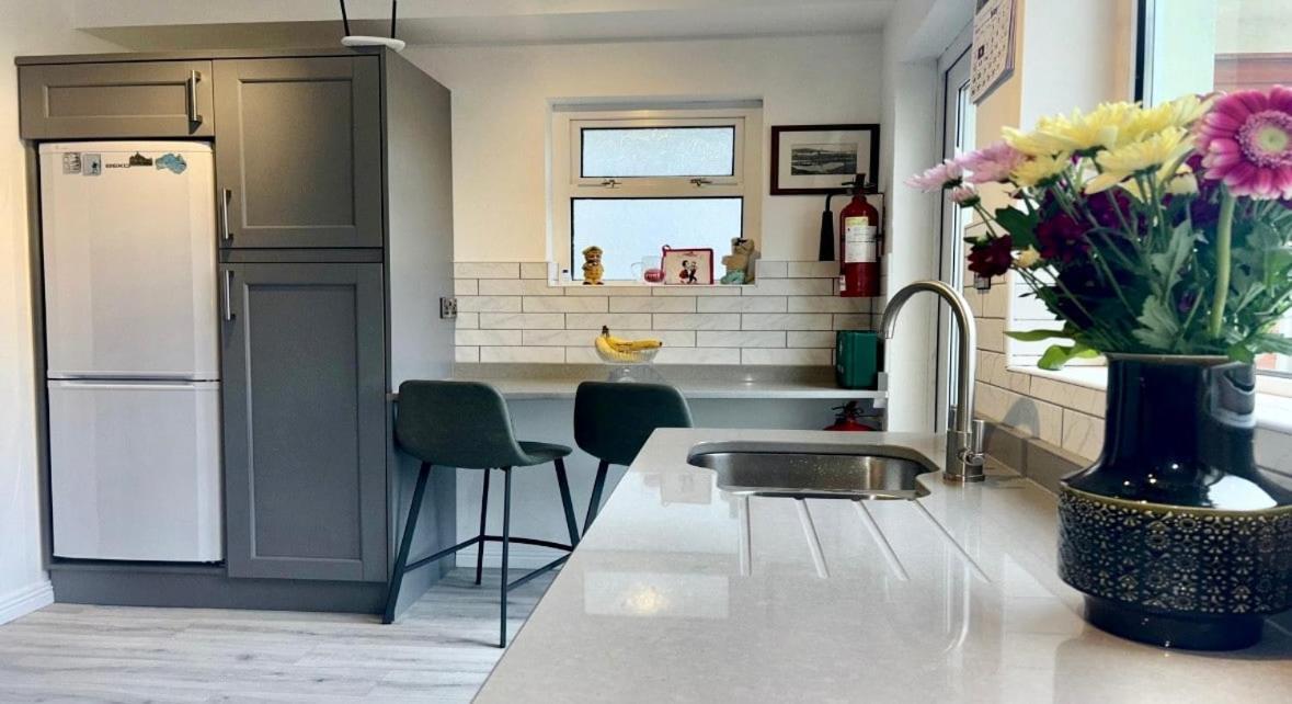 White Heather House Clifden Town Square 외부 사진